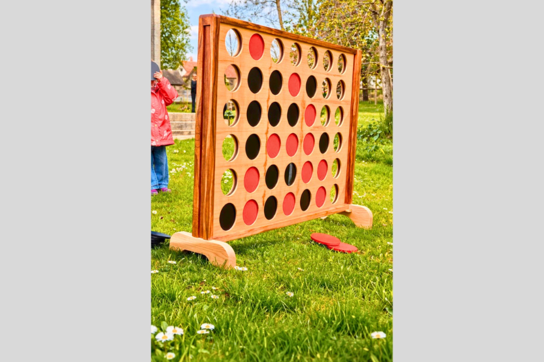 Jeux en famille dans le parc du Château de Ravenel pendant les vacances de la Toussaint